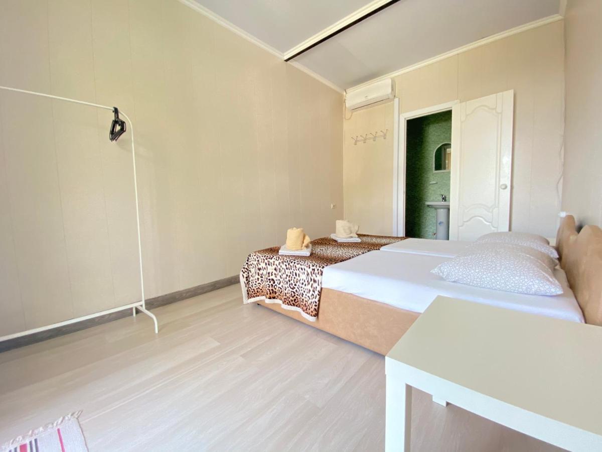 U Valery Hotell New Athos Eksteriør bilde
